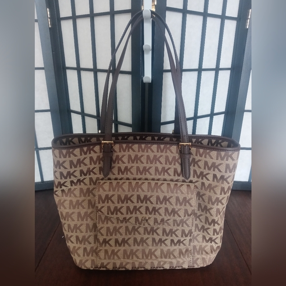 Michael Kors Jet Set Travel Tote Bag - Picture 1 of 4